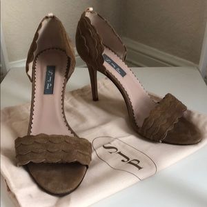 SJP heels